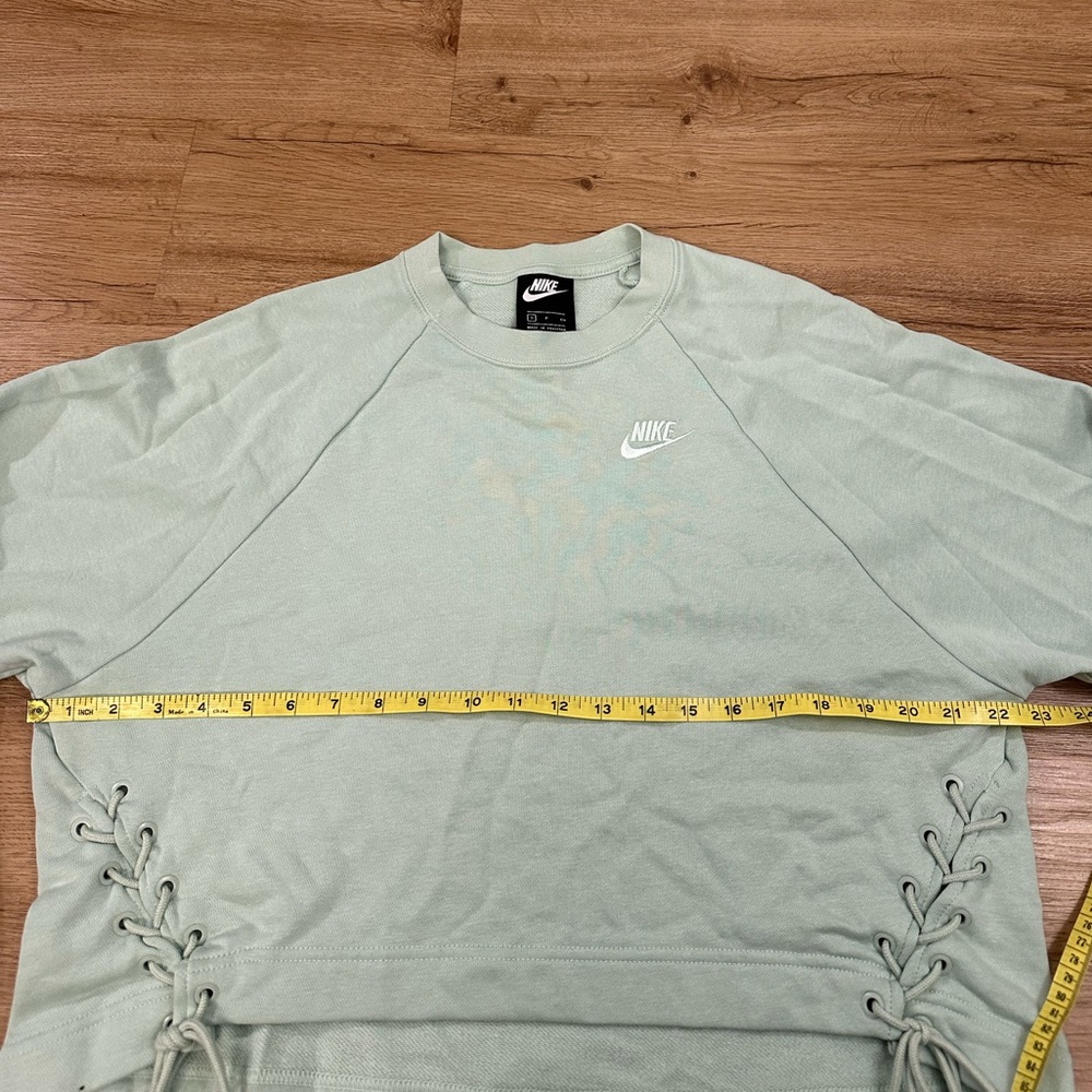Nike pullover - Picture 3 of 3